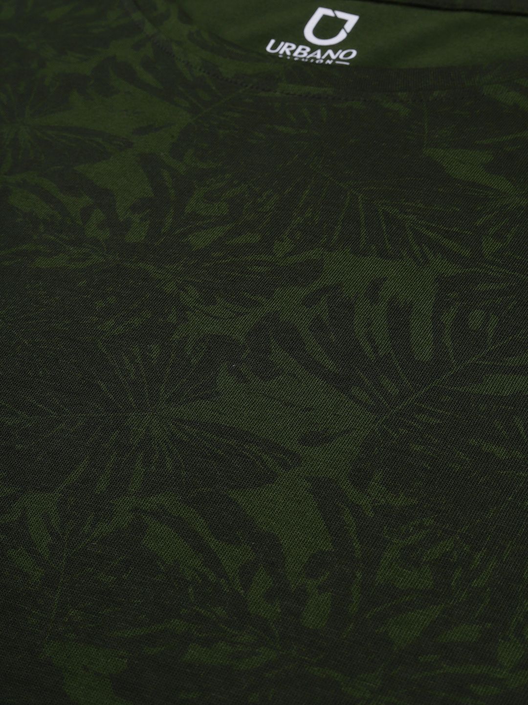 Urbano Fashion Men Olive Green Printed Tropical Slim Fit T-shirt