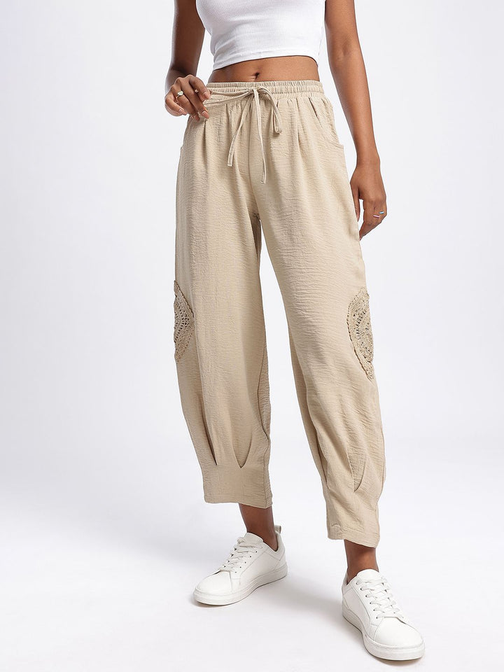 DressBerry Women Crinkled Relaxed Fit Trousers
