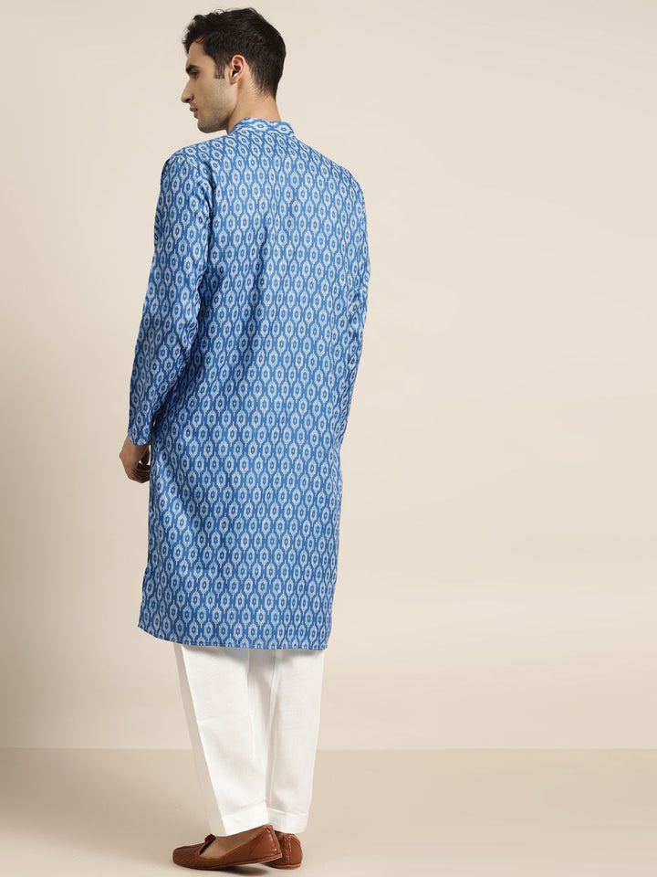 SOJANYA Men Blue & White Geometric Printed Straight Pure Cotton Kurta