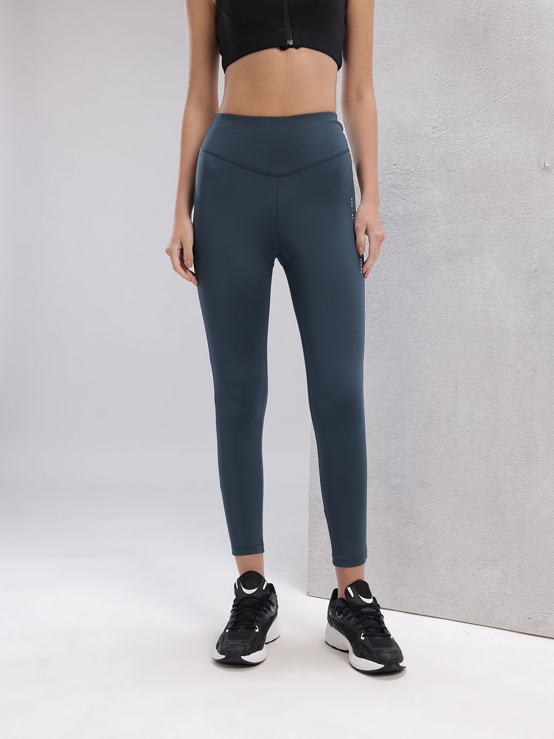 HRX by Hrithik Roshan Women Typography Print Mid-Rise Rapid-Dry Training Tights