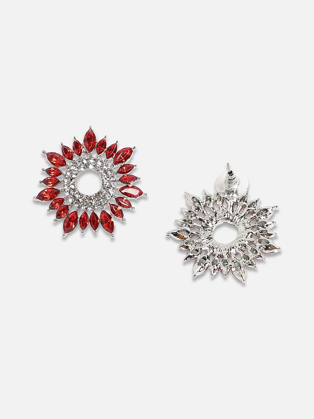 Anting-anting kancing bunga bersalut perak
