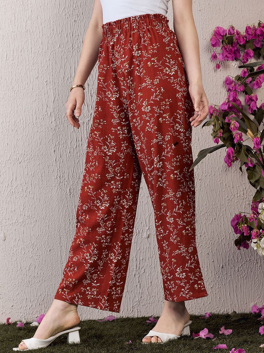Berrylush Women Floral Printed High-Rise Trousers