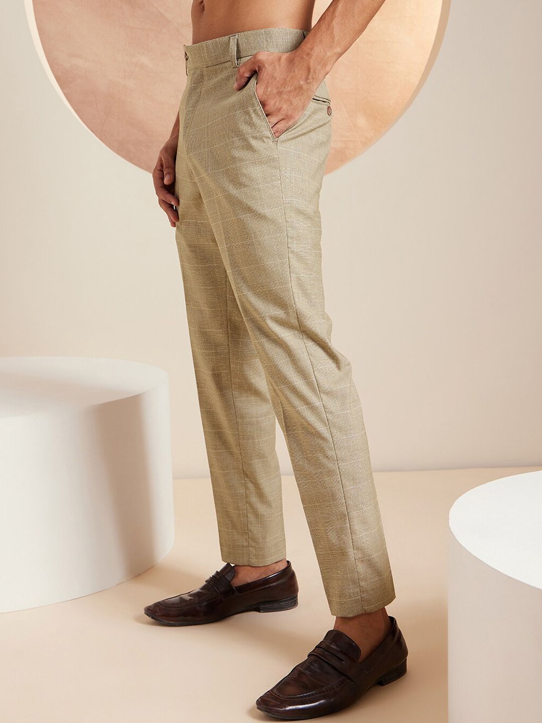 DENNISON Men Checked Smart Tapered Fit Easy Wash Formal Trouser
