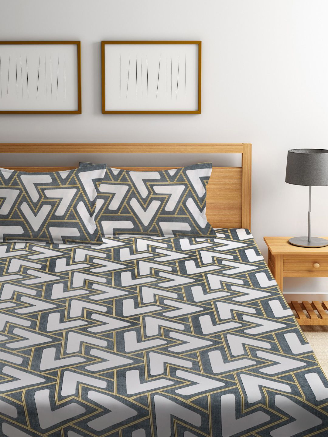 Myntra Elegant Homes White Geometric Printed Set Cadar King 300 TC 2.50 m x 2.25 m