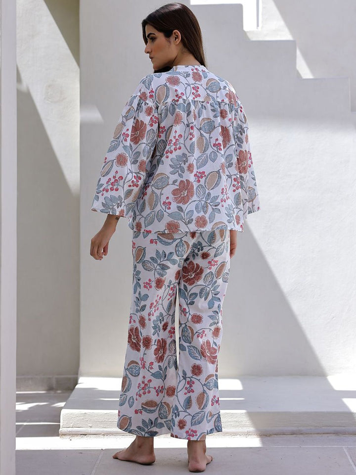 SANSKRUTIHOMES Women Floral Pure Cotton Printed Night suit