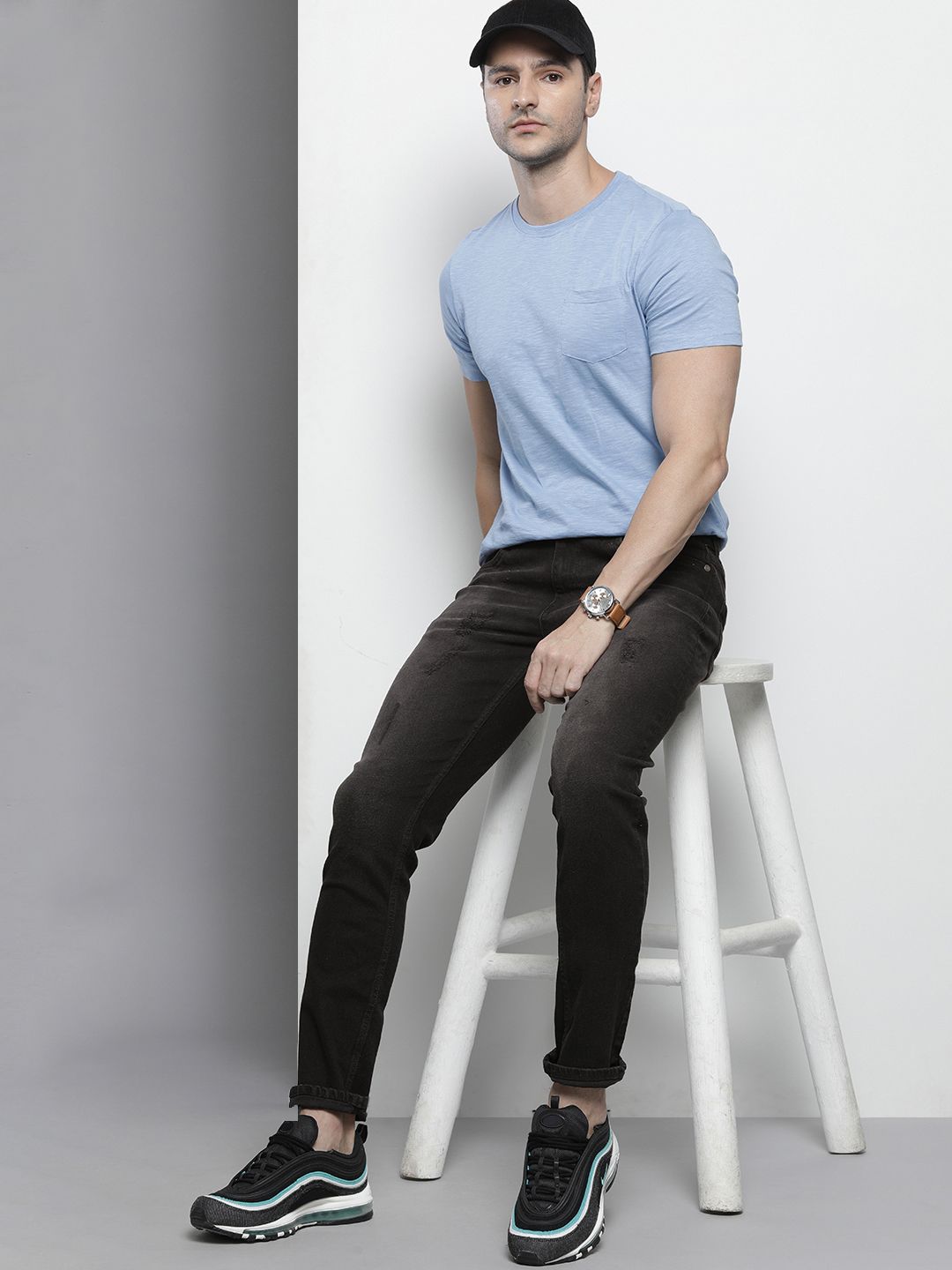 The Indian Garage Co Men Black Slim Fit Low Distress Light Fade Stretchable Jeans
