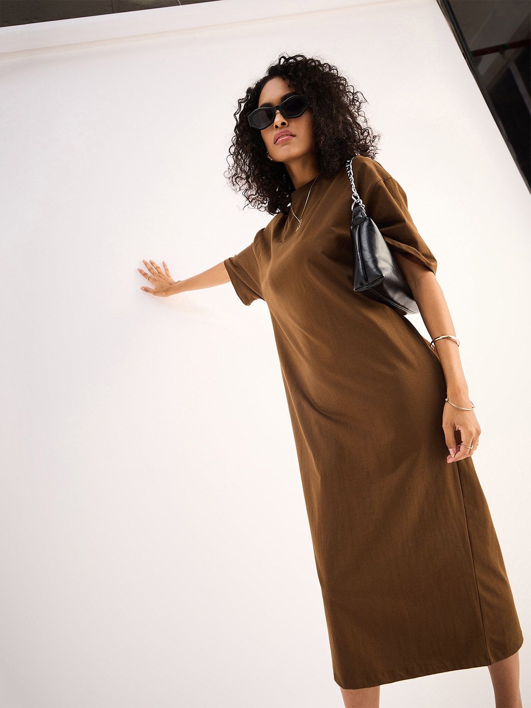 SASSAFRAS BASICS Round Neck Short Sleeves Cotton Oversized T-shirt Midi Dress