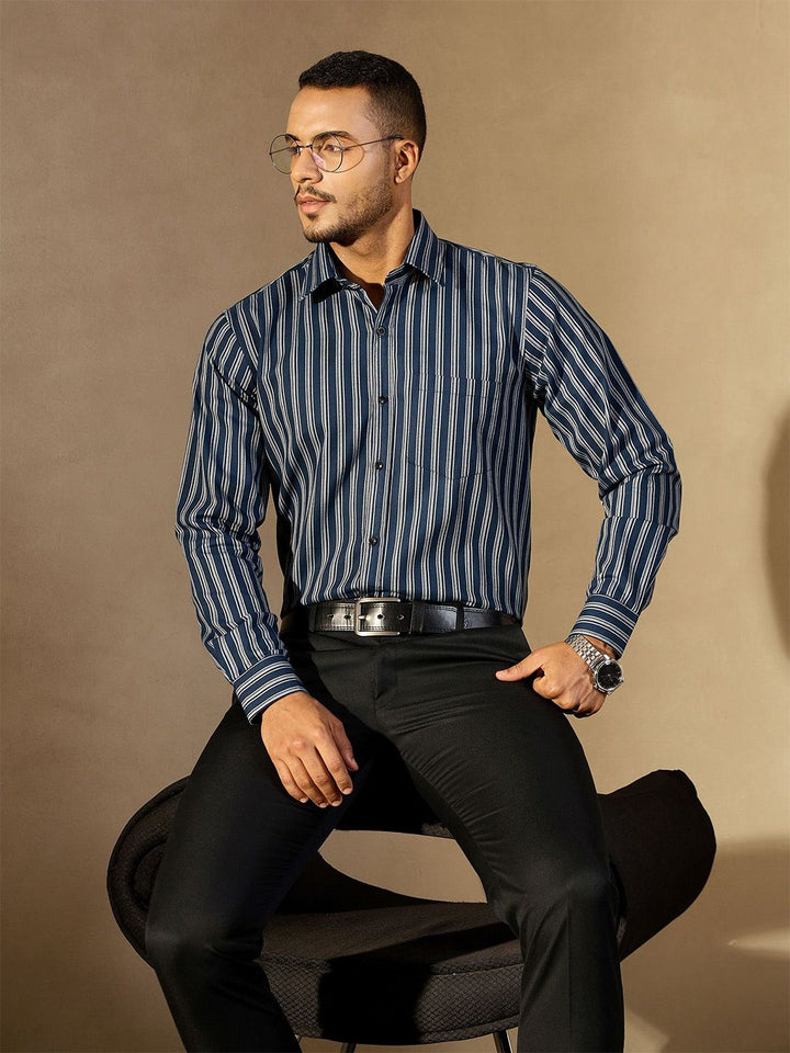 DENNISON Men Vertical Stripes Spread Collar Long Slevees Casual Shirt