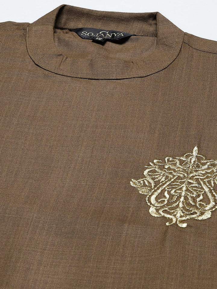 SOJANYA Men Olive Green & Golden Pure Cotton Thread Work Kurta