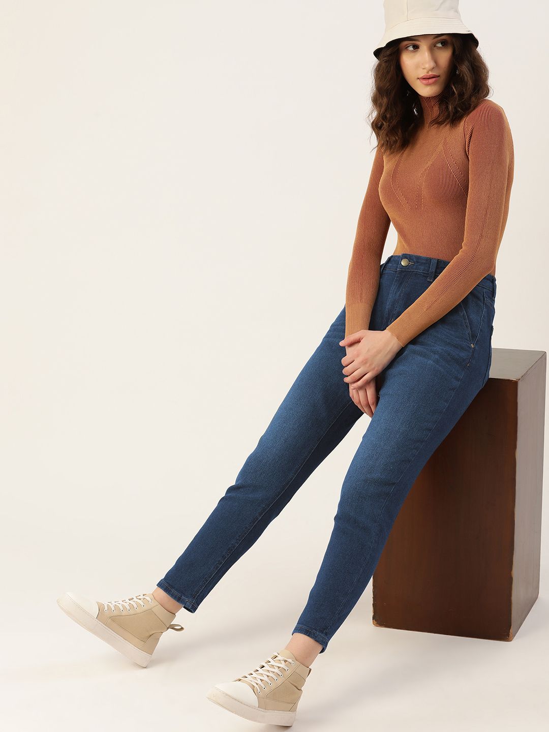 DressBerry Women Navy Blue High-Rise Light Fade Stretchable Jeans