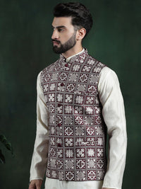 SOJANYA Men Embroidered Nehru Jackets