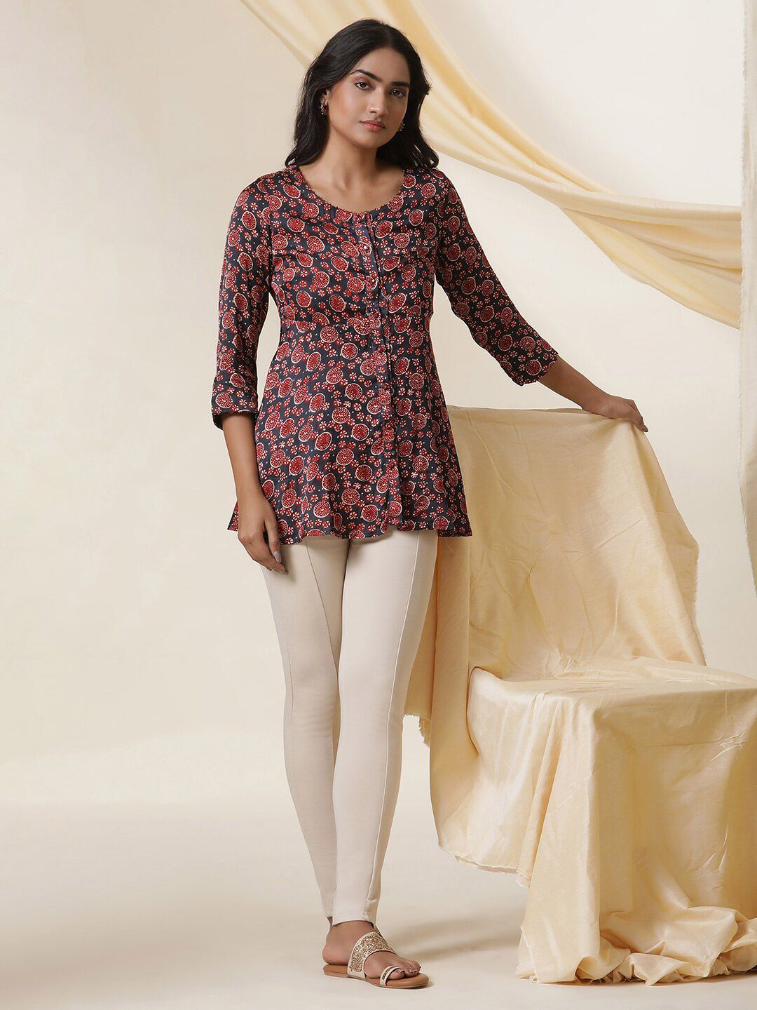 W Floral Printed Round Neck A-Line Top