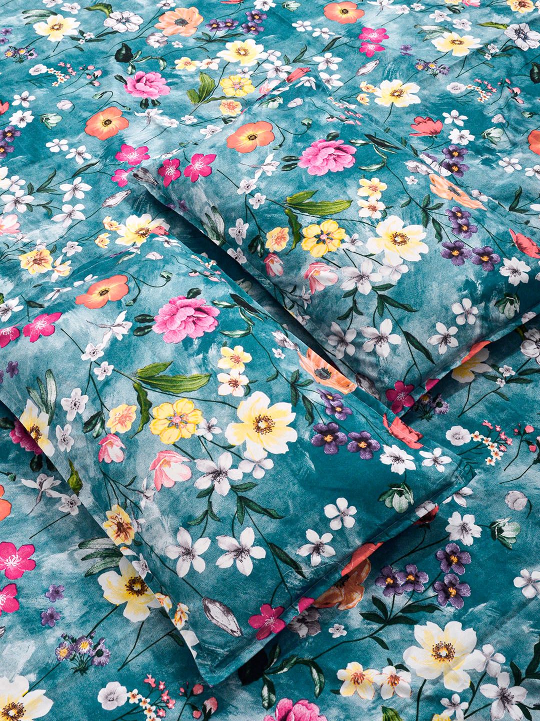 KLOTTHE Blue & Pink Printed 300 TC Double Bedsheet With 2 Pillow Covers- 2.5 m x 2.25 m