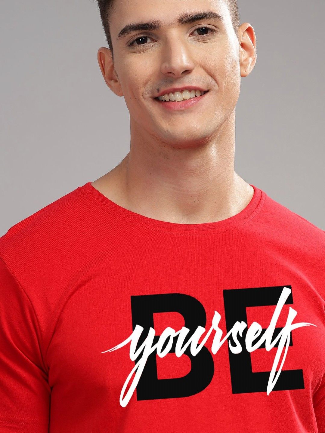 ADRO Men Typography Printed Applique T-shirt
