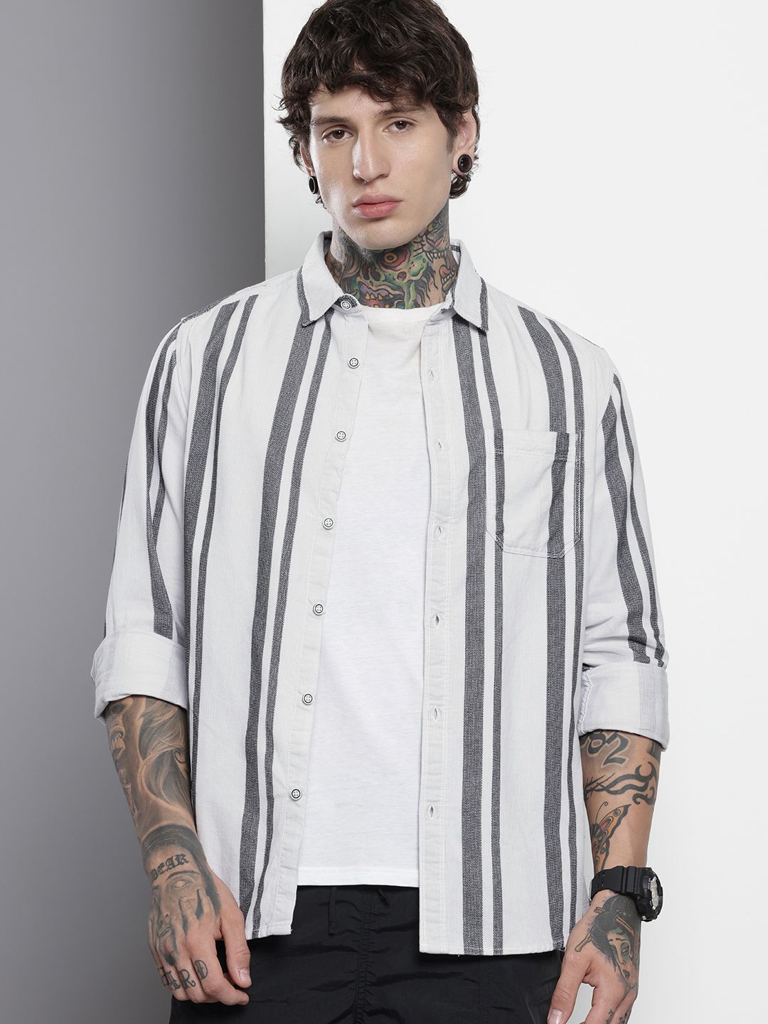 The Indian Garage Co Vertical Stripes Corduroy Pure Cotton Casual Shirt