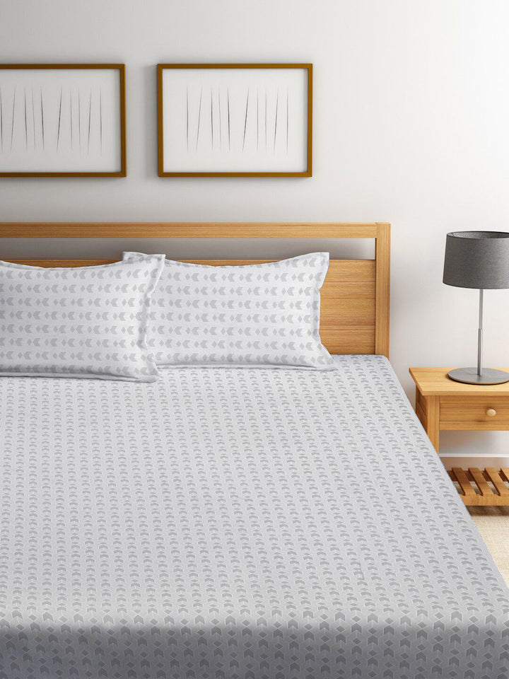 KLOTTHE Grey Geometric Cotton 300 TC King Fine Bedsheet with 2 Pillow Covers-98 x 87 inches