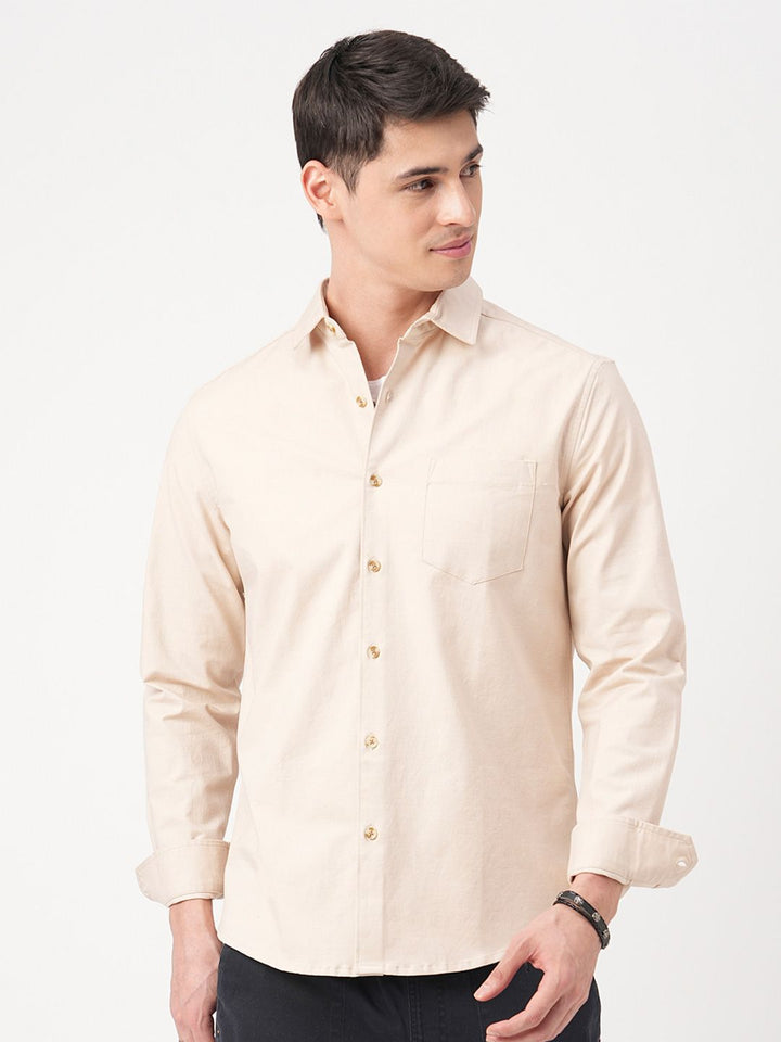 VASTRADO Men Classic Slim Fit Cutaway Collar Solid Cotton Casual Shirt