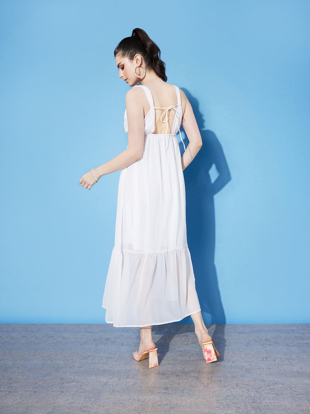 DressBerry Solid Sleeveless Maxi Dress With Gathers Detail