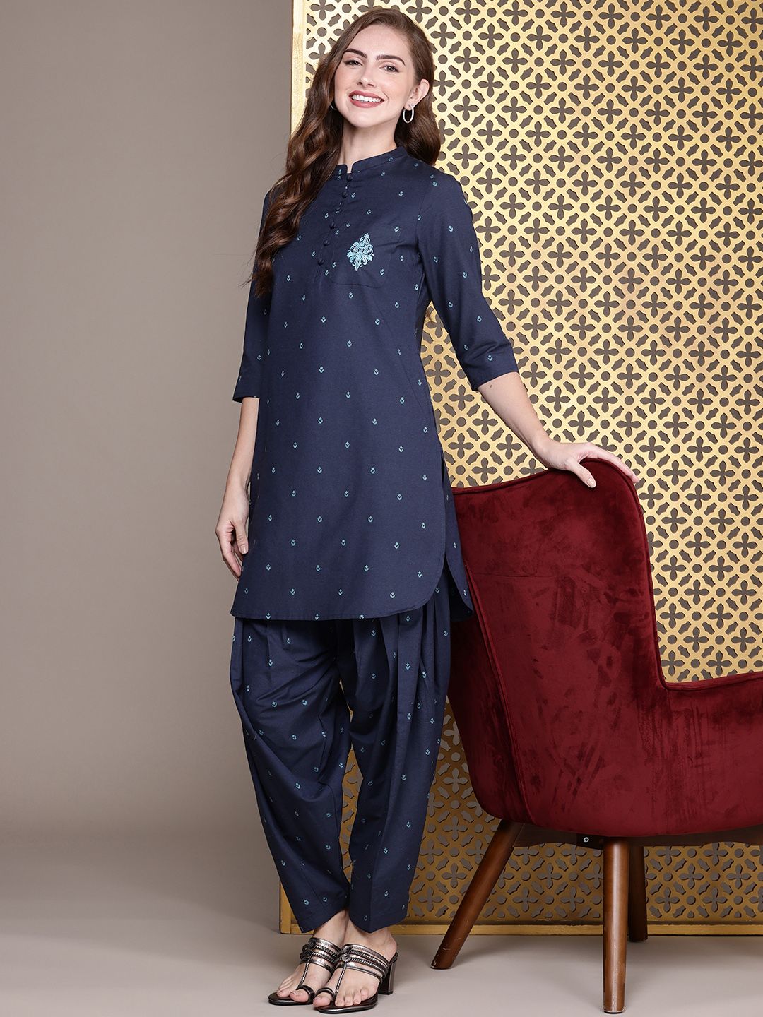 House of Pataudi Women Woven design Regular Jashn Kurta with Patiala