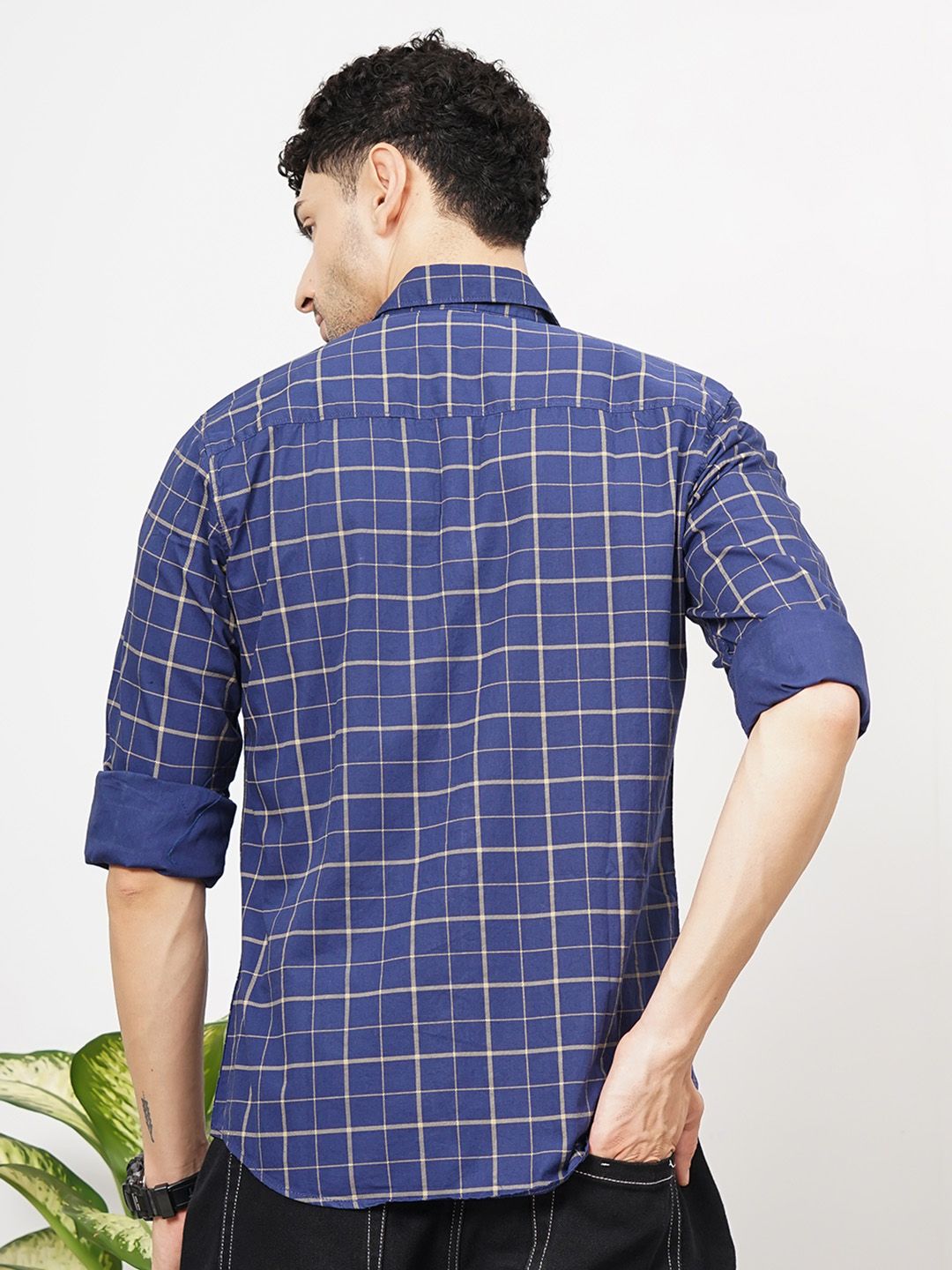 The Indian Garage Co Men Navy Blue & Grey Slim Fit Checked Casual Shirt