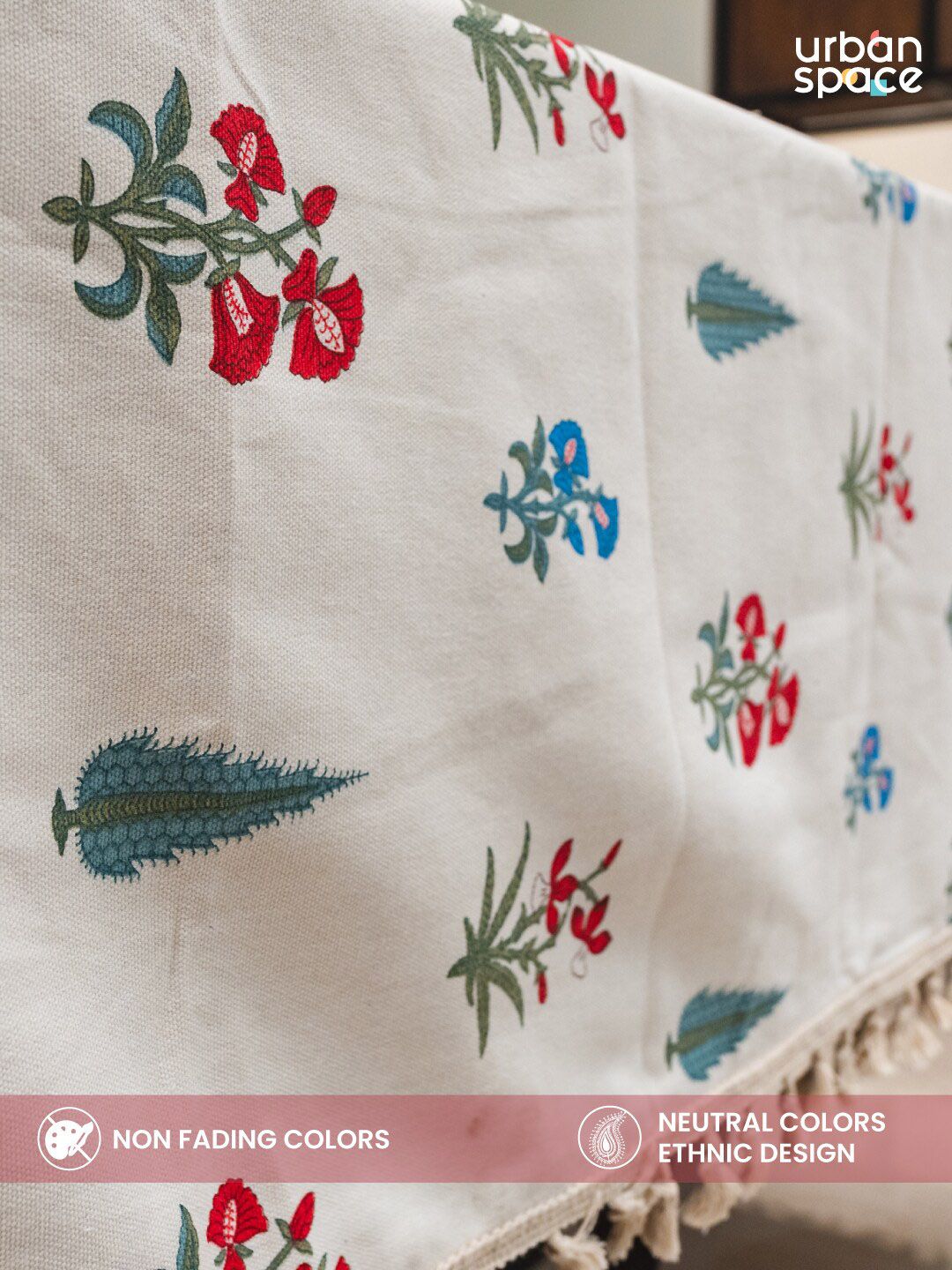 URBAN SPACE Red & White Floral Printed Pure Cotton 6-Seater Table Cover