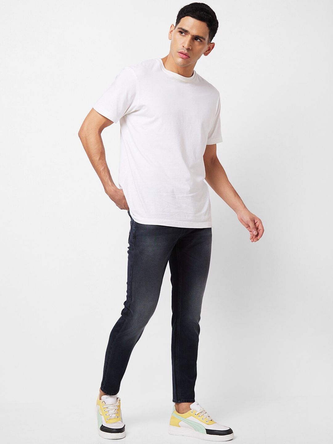 SPYKAR Men Mid Rise Slim Fit Heavy Fade Cotton Jeans