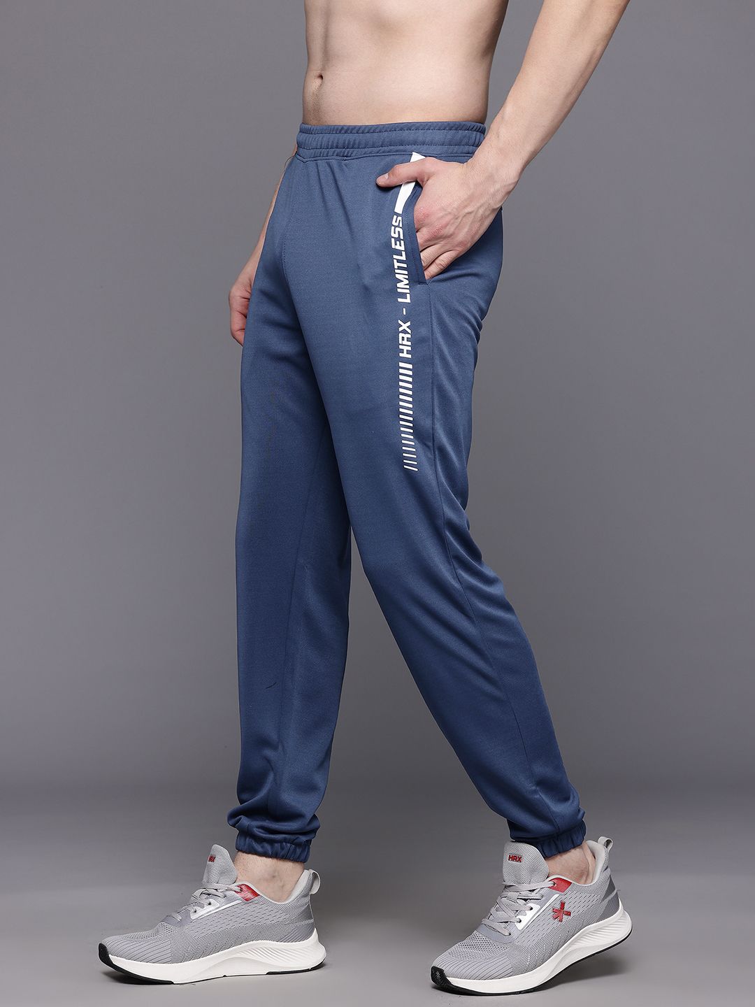 HRX by Hrithik Roshan Men Typography Printed Regular Fit Rapid-Dry Training Joggers