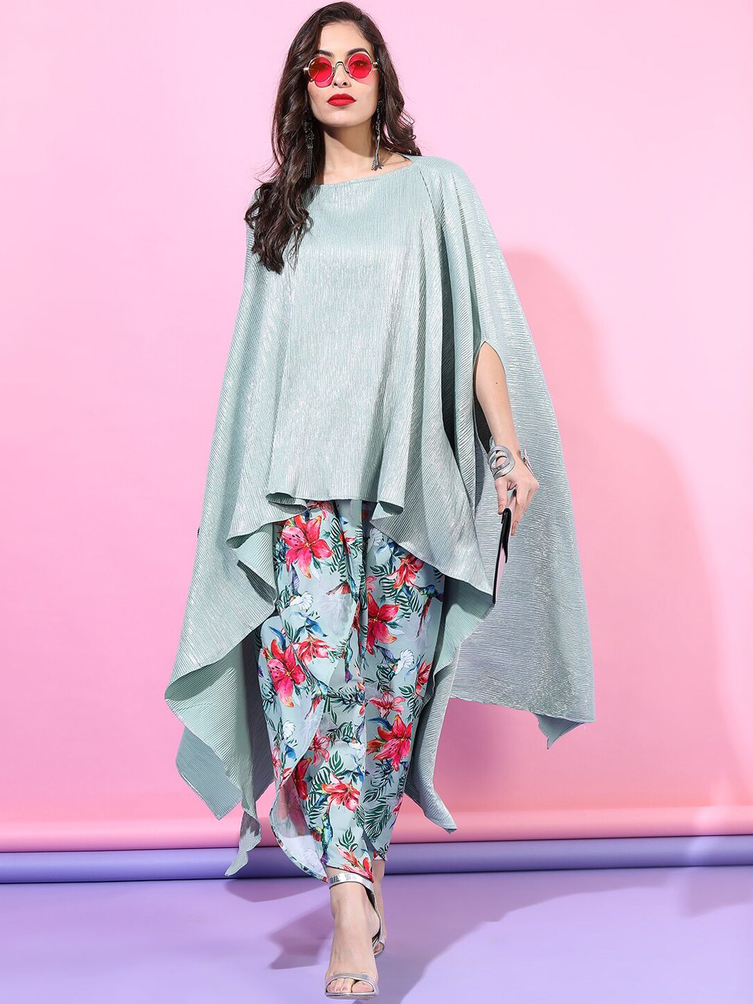 Vishudh Women Green Solid Kaftan Kurta With Printed Dhoti Pants