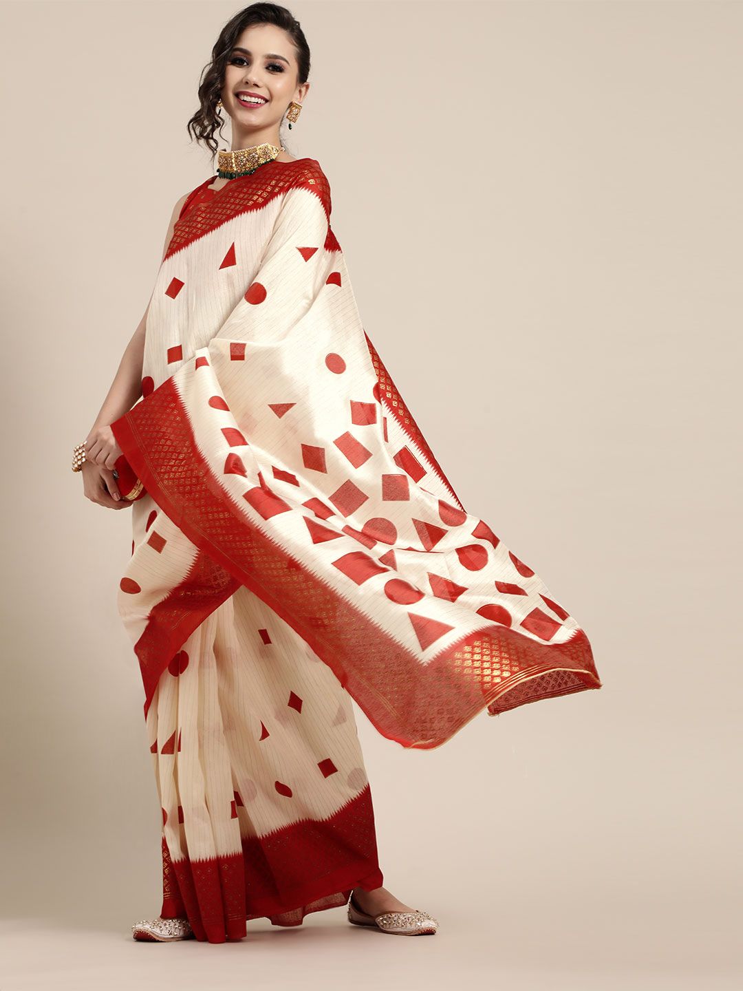Saree mall Geometric Silk Blend Saree with Printed border