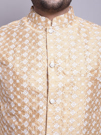 SOJANYA PLUS Plus Size Mandarin Collar Kurta With Pyjamas & Nehru Jacket