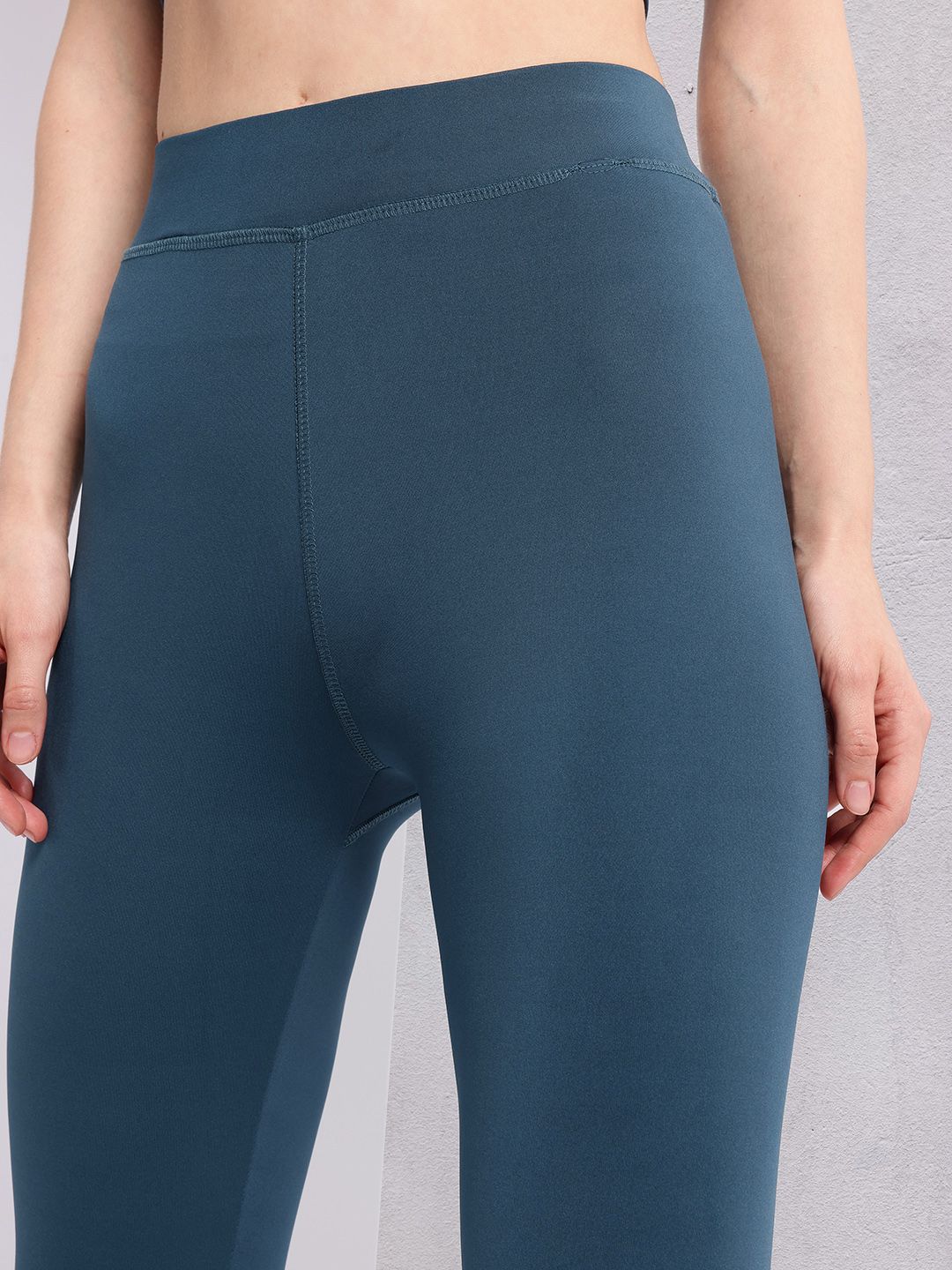 HRX by Hrithik Roshan Women Cropped Yoga Tights