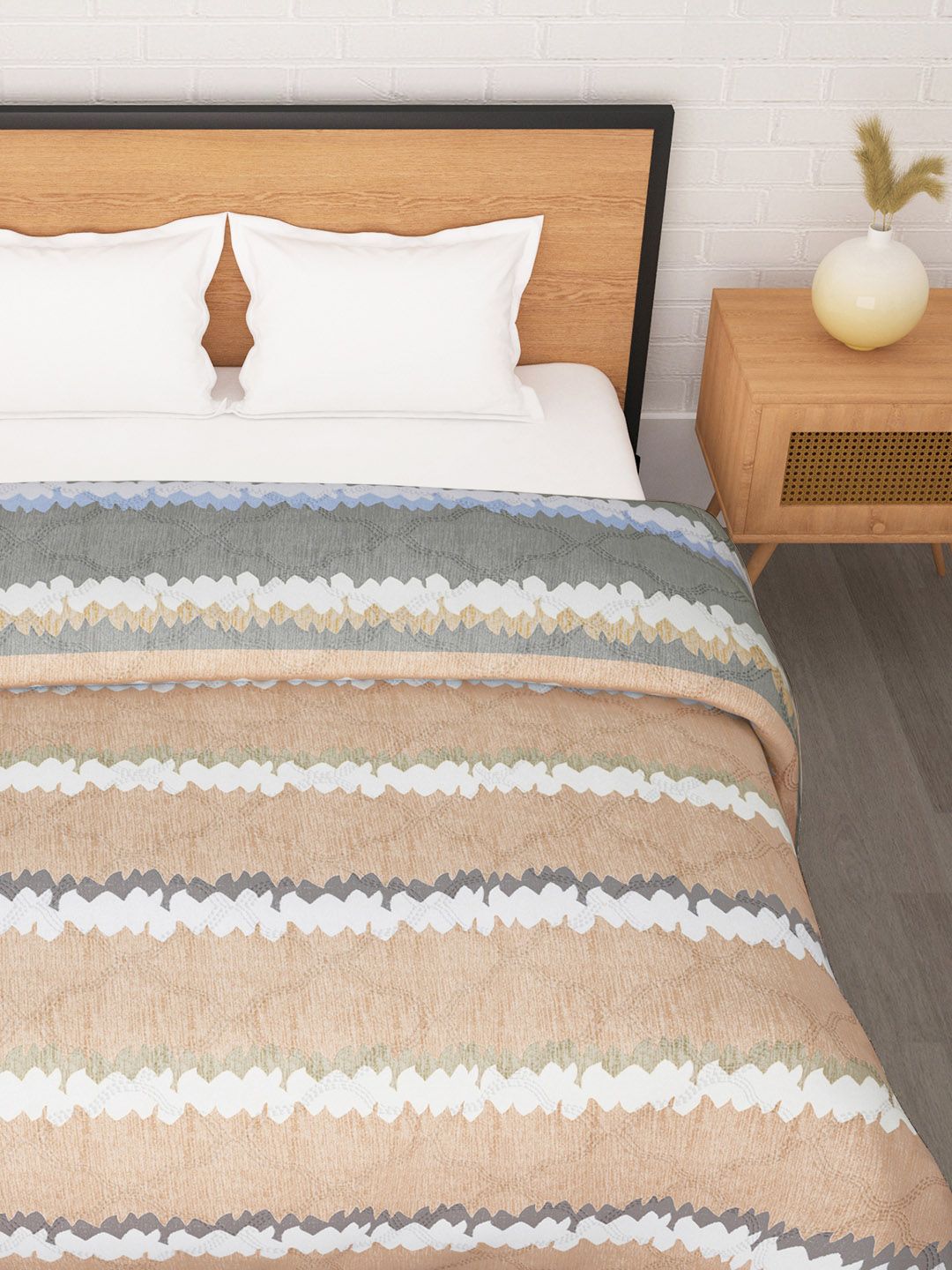 Story@home Ac Room 180GSM Reversible Double Bed Comforter