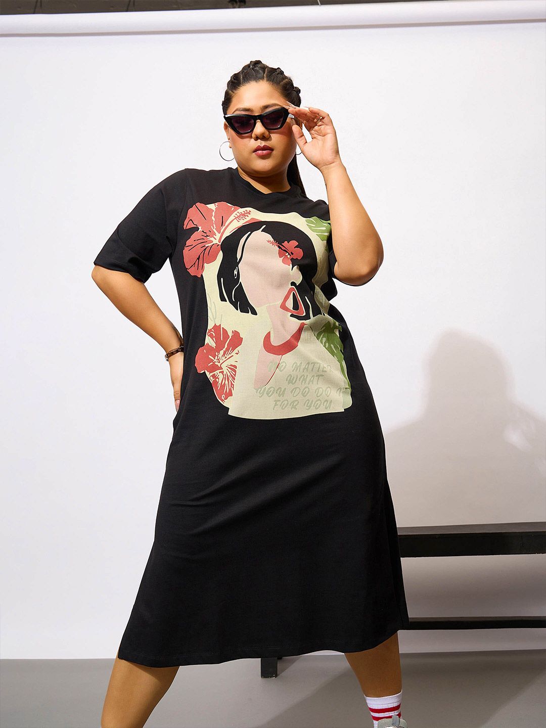 Sassafras Curve Plus Saiz Grafik Bercetak Kapas T Shirt