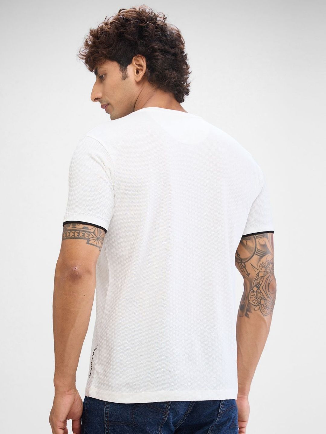 SPYKAR Men Pure Cotton Henley Neck Slim Fit T-shirt
