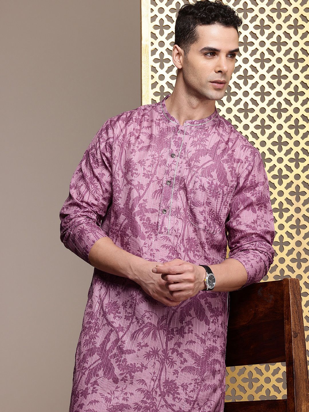 House of Pataudi Jashn Floral Printed Sequinned Kurta