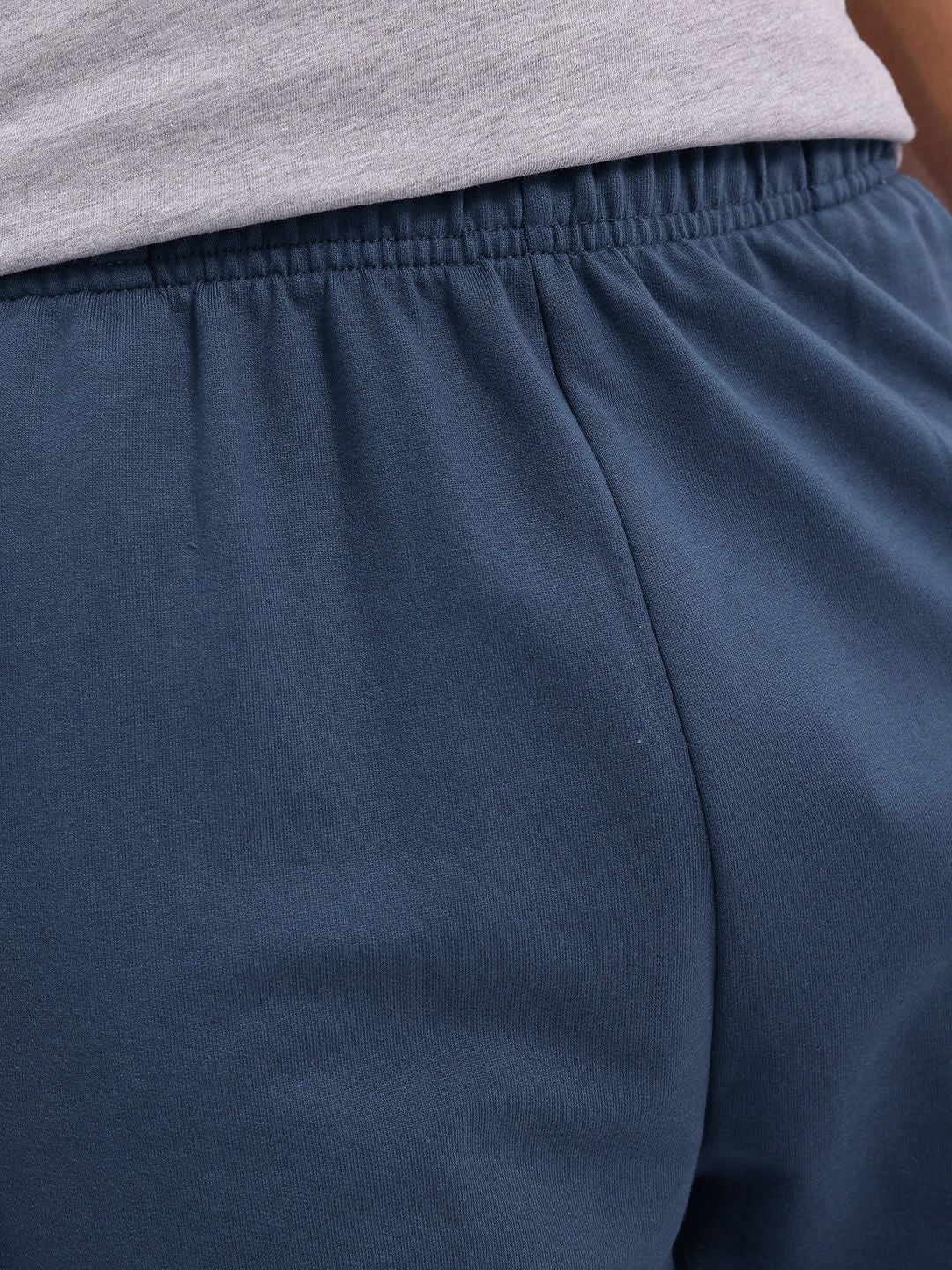 HRX by Hrithik Roshan Men Mid-Rise Yoga Track Pants with Contrast Piping