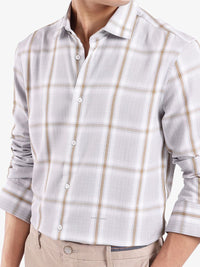 RARE RABBIT Men Comfort Spread Collar Checked Cotton Casual Shirt