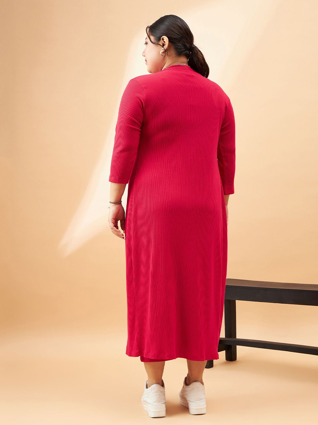 SASSAFRAS Curve Plus Size Red Ribbed Sleeveless Sheath Midi Dress With Shrug