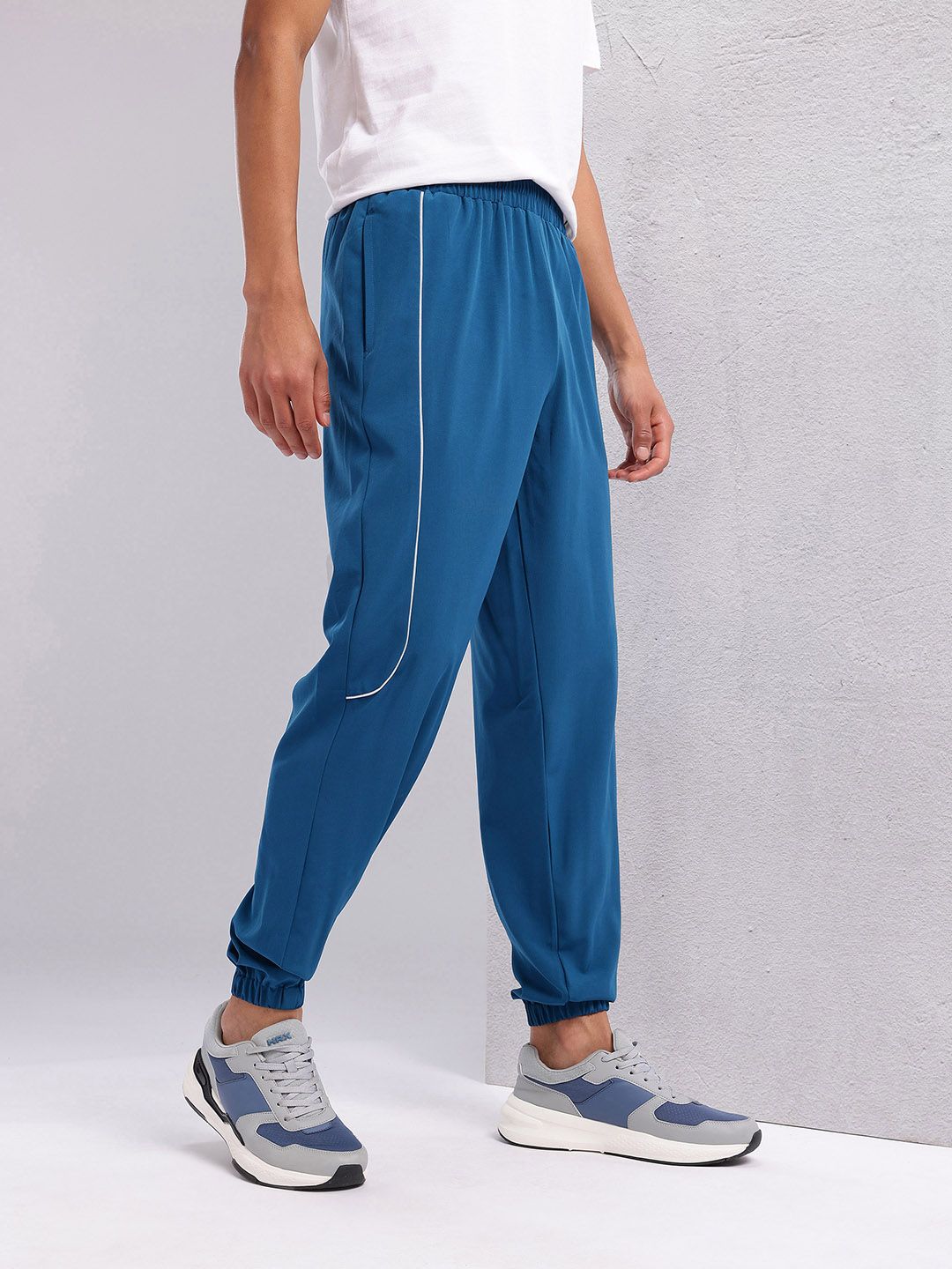 HRX by Hrithik Roshan Men Lifestyle Joggers