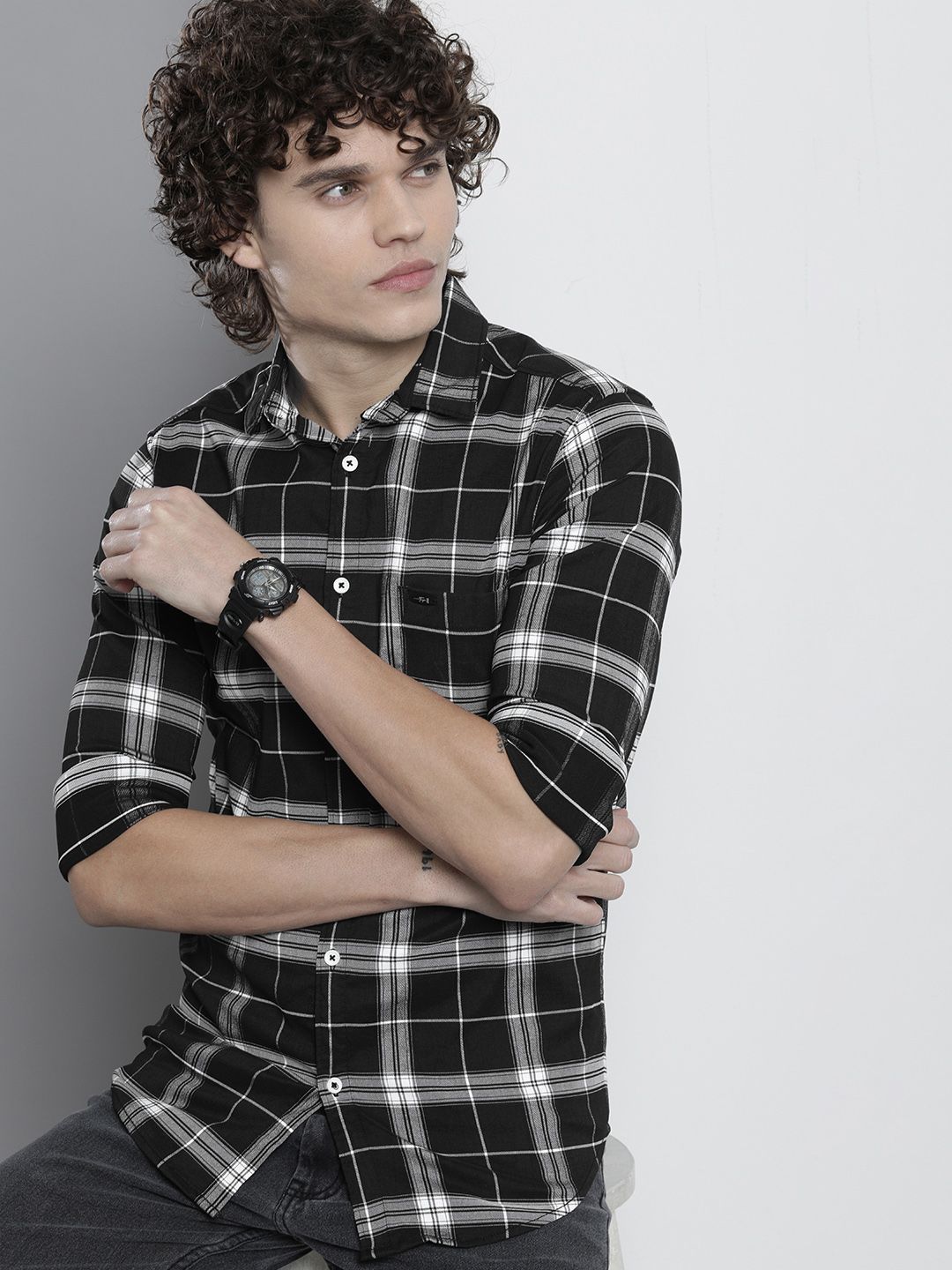 The Indian Garage Co Men Checked Casual Shirt