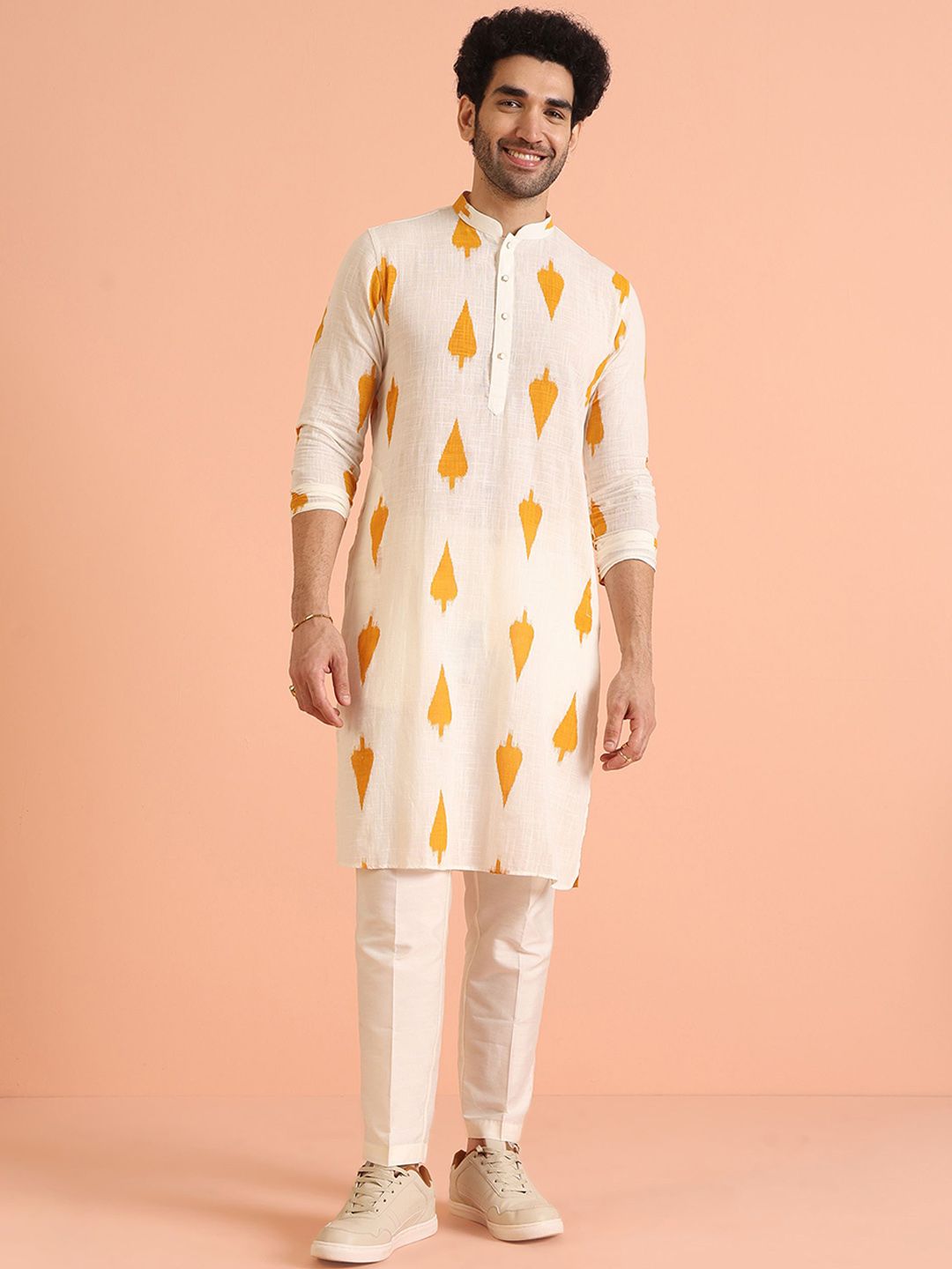 KISAH Men Printed Regular Kurta with Trousers Set