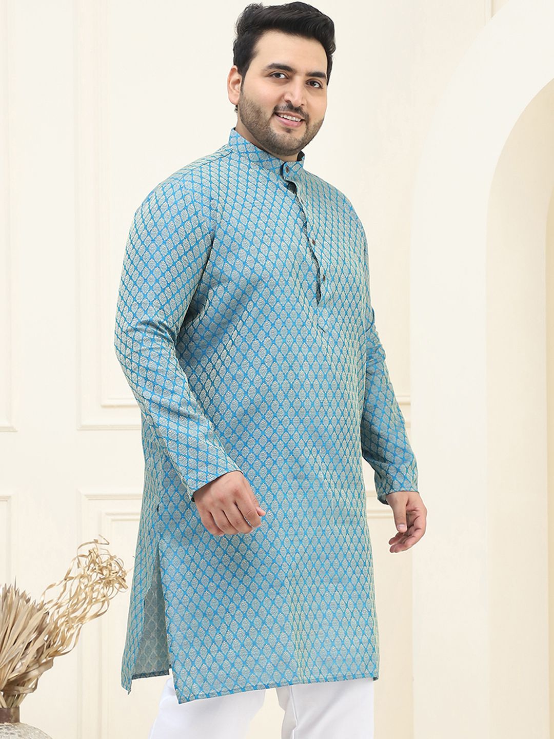 SOJANYA PLUS Men Blue & Golden Jacquard Silk Woven Design Straight Kurta