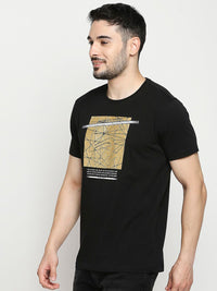 SPYKAR Men Black & Gold-Toned Printed Applique Slim Fit T-shirt