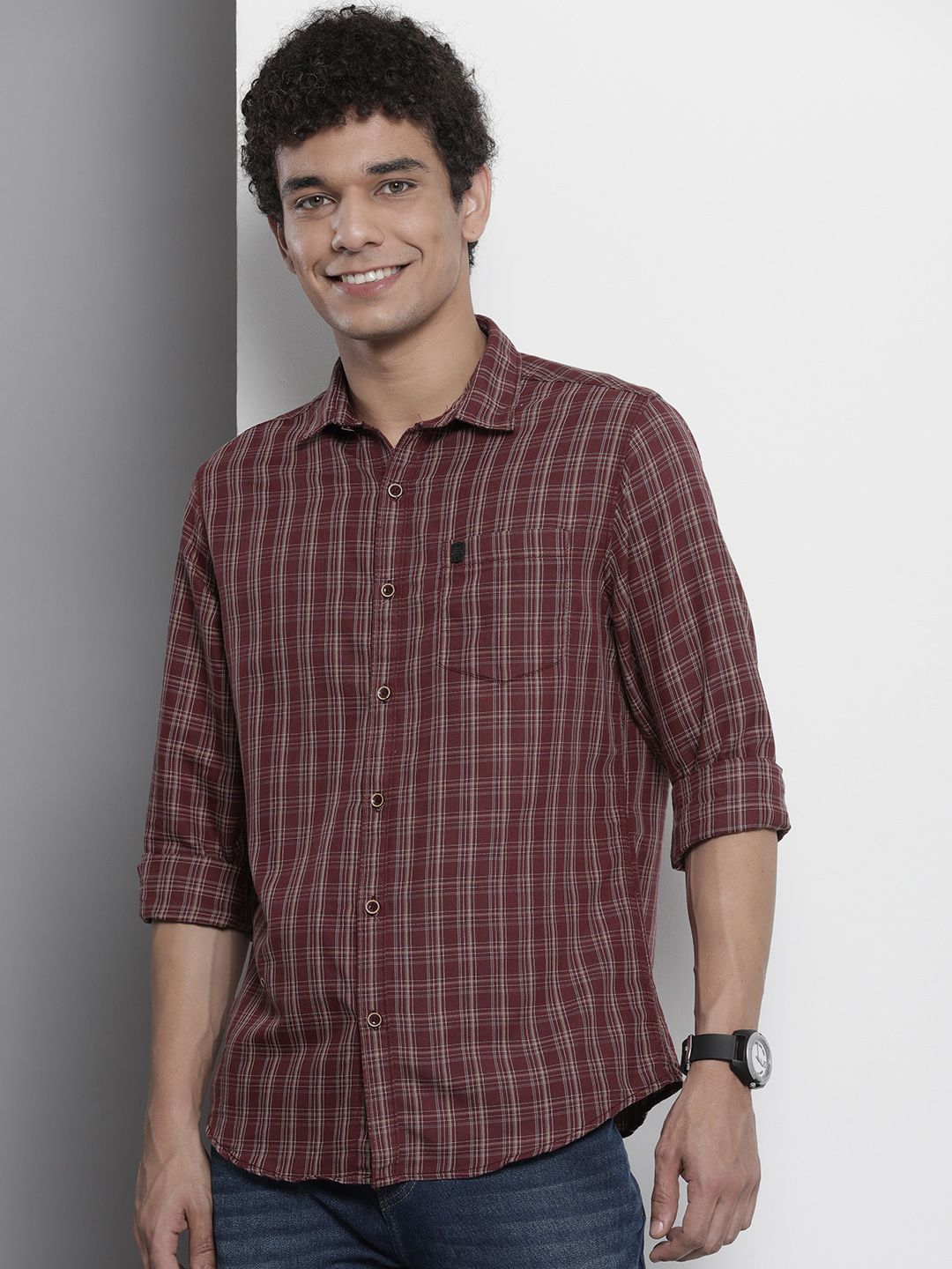The Indian Garage Co Men Burgundy & Beige Checked Cotton Casual Shirt