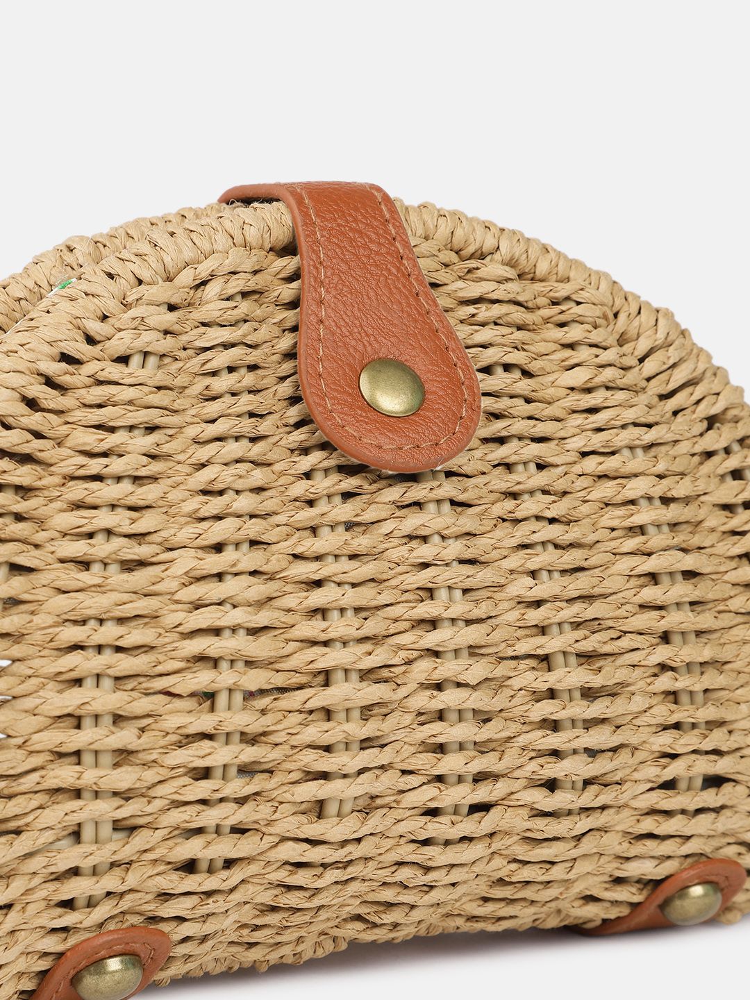 DressBerry Textured Sling Bag