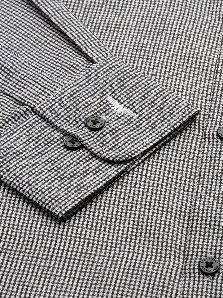 Park Avenue Self Design Slim Fit Formal Shirt