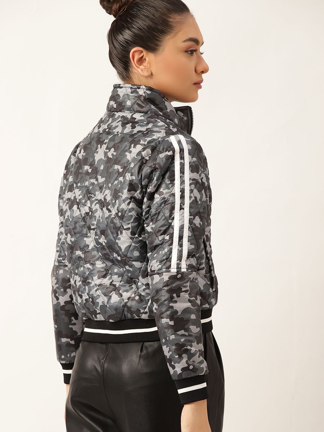 DressBerry Women Grey & Black Camouflage Quilted Jacket