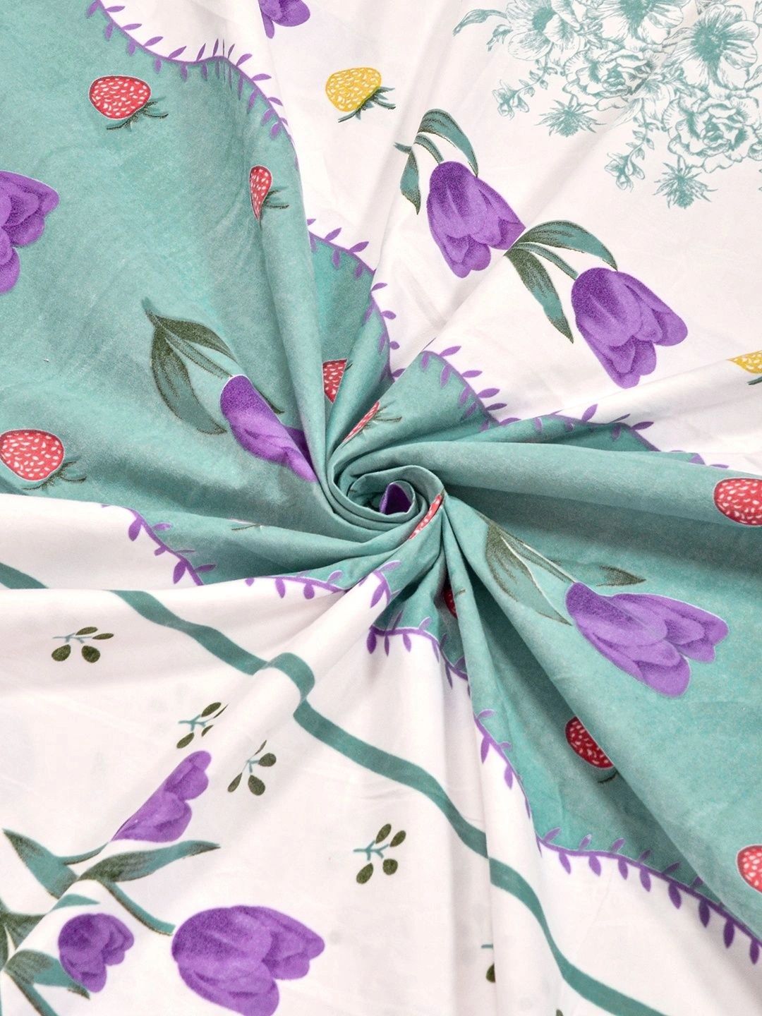 Moda Rapido X KLOTTHE Green & Purple Floral 300 TC King Bedsheet with 2 Pillow Covers