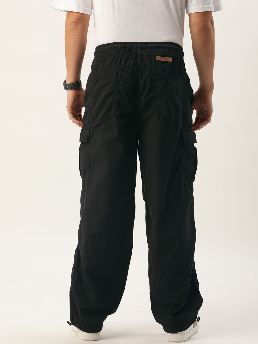 Bene Kleed Men Black Parachute Fit Pure Cotton Cargos Trousers