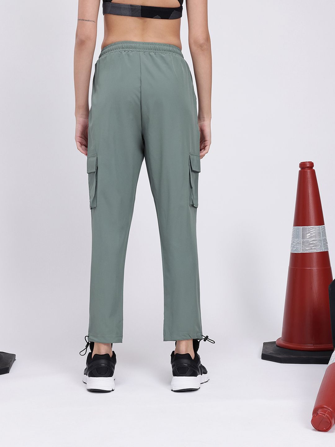 HRX by Hrithik Roshan Women Mid-Rise Cropped Lifestyle Cargos with Toggle Hem